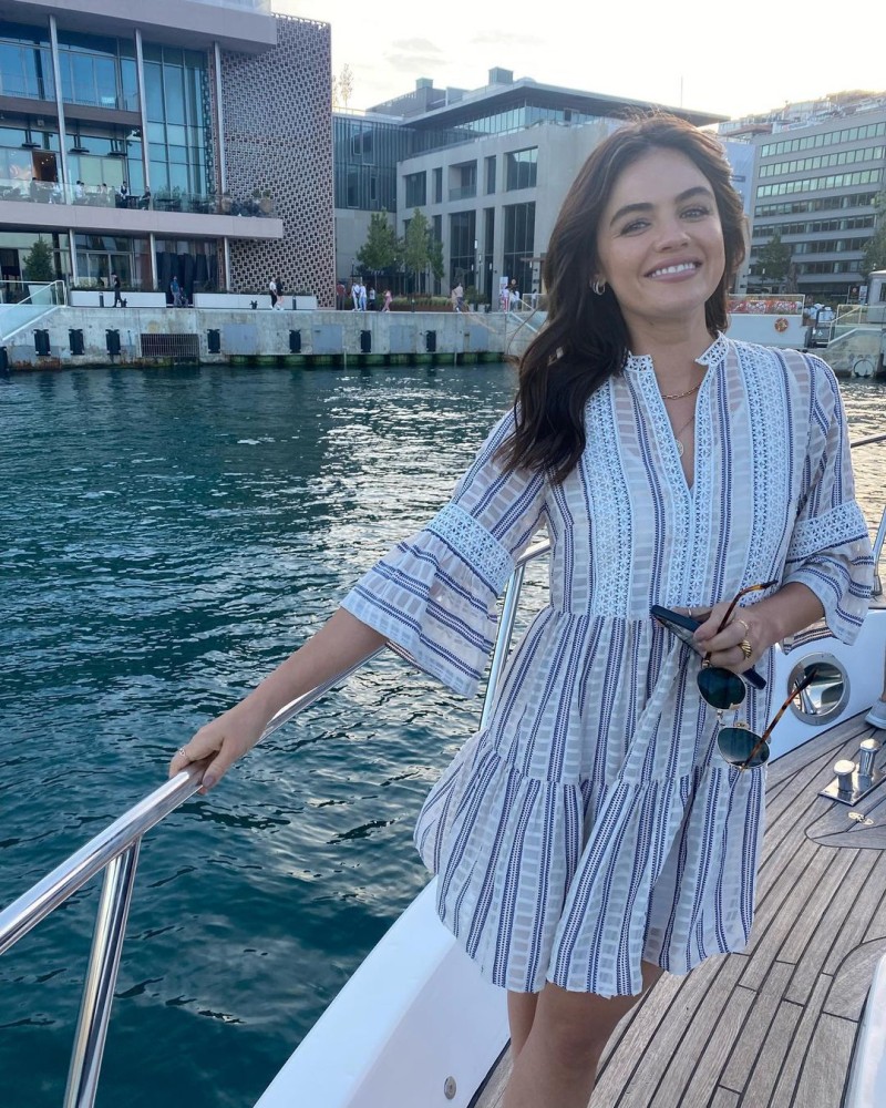 lucy hale istanbul da bogaz turu yapti 3